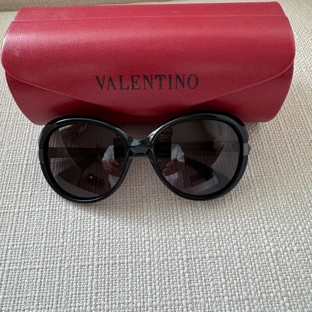 Valentino Elegant Black Sunglasses